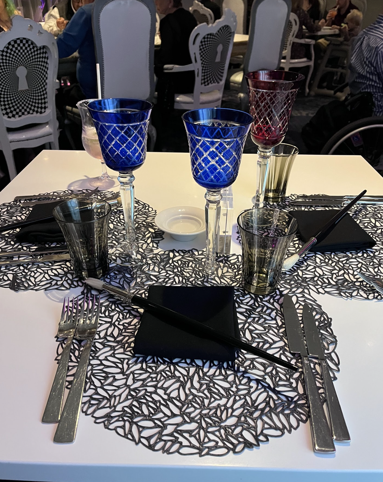 Royal Caribbean's Wonderland Placesetting