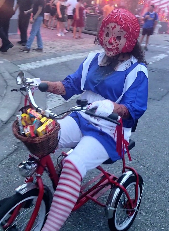 Sweet revenge Scare Zones