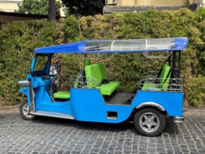 tuk-tuk lisbon