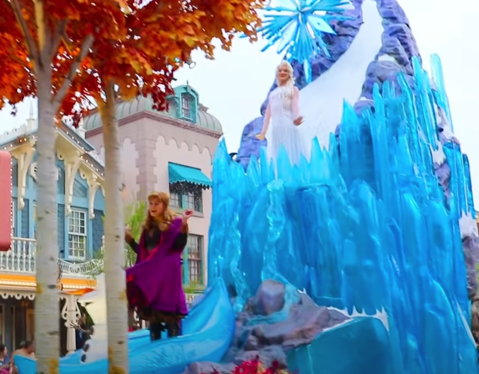 Frozen 2 “Magic Happens” Parade