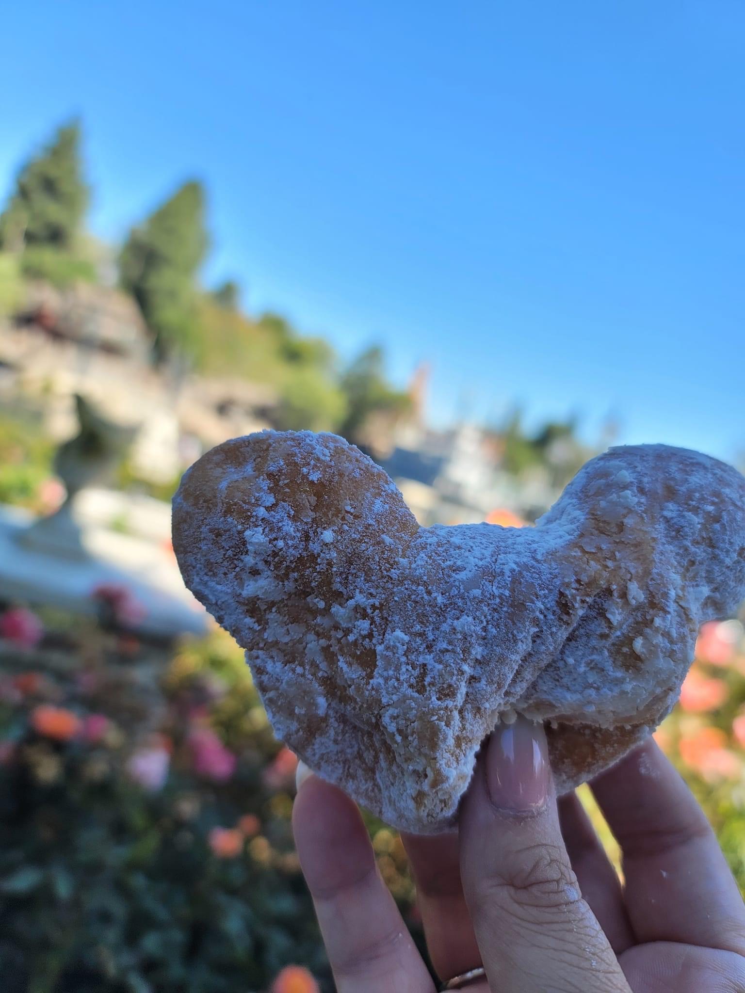 Mickey Beignets