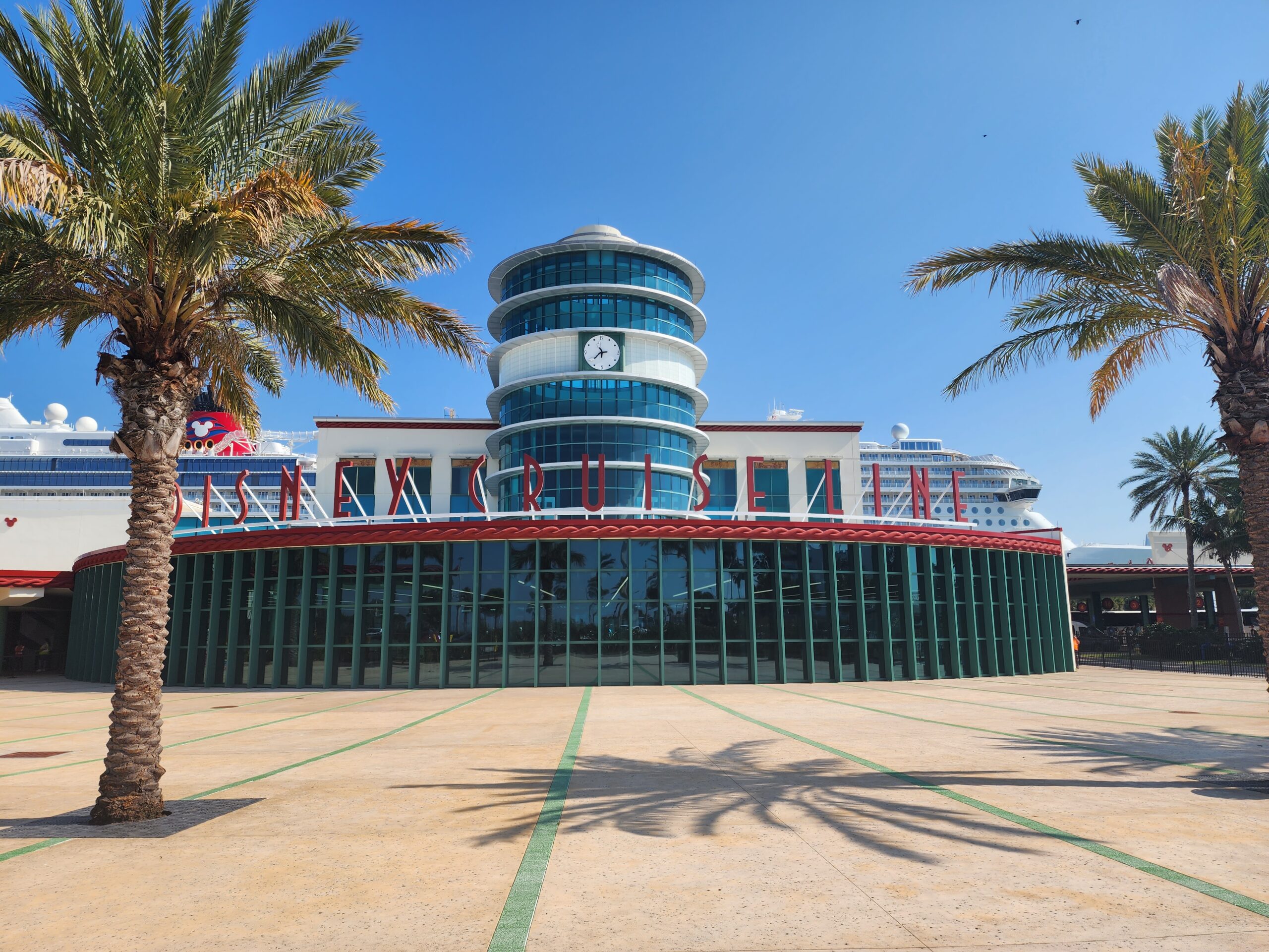 Difference Between Disney Parks and a Disney Cruise