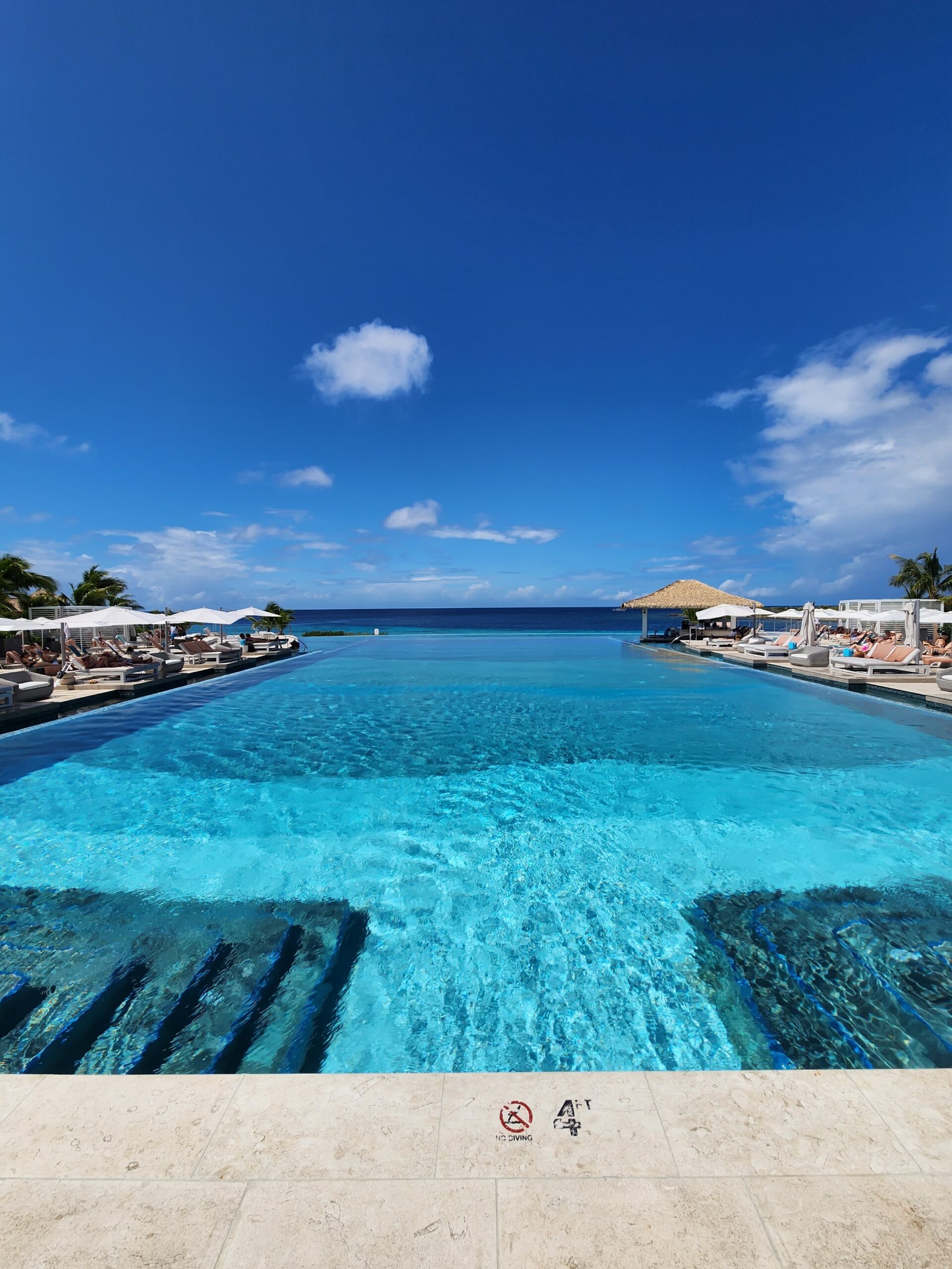 Curaçao Pool