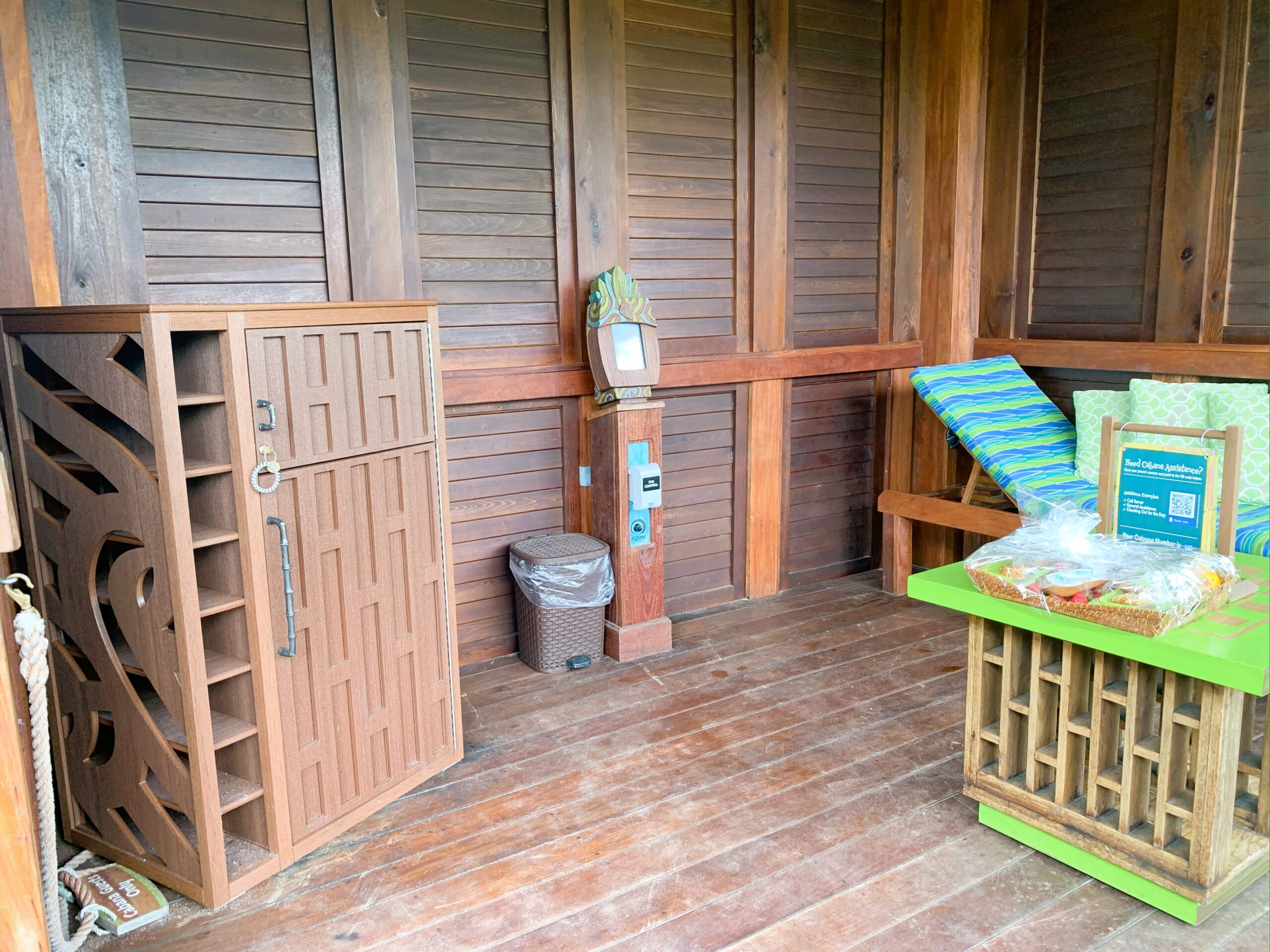 Favorite Features at Volcano Bay  Cabana