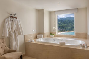 Presidential Suite South Tower King Jacuzzi Tub