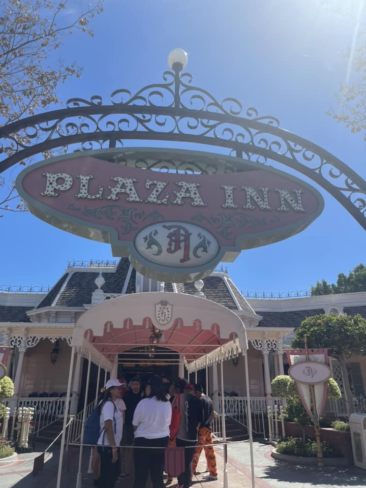 Plaza Inn Something Sweet for Mother's Day