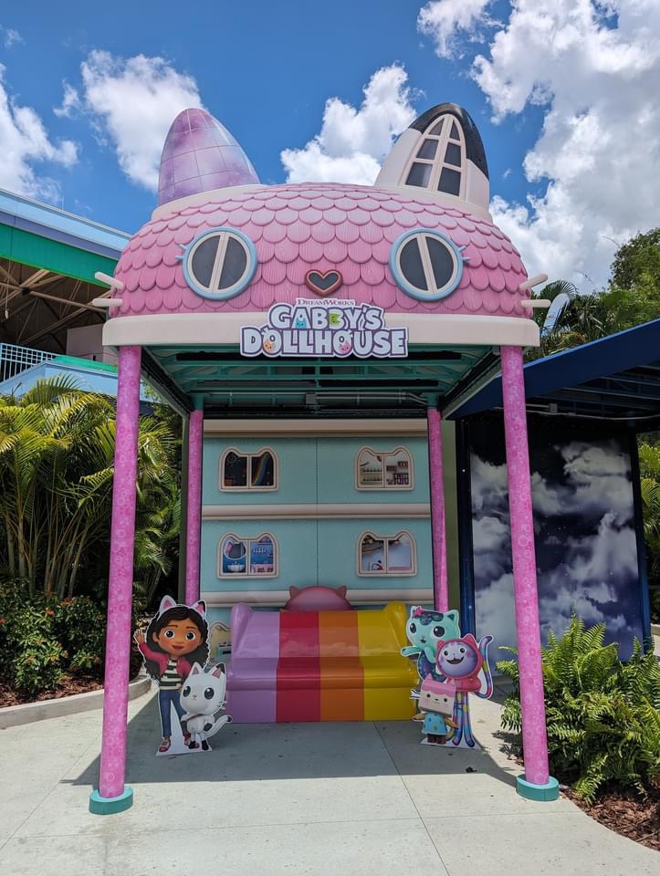 DreamWorks Land Gabby’s Dollhouse