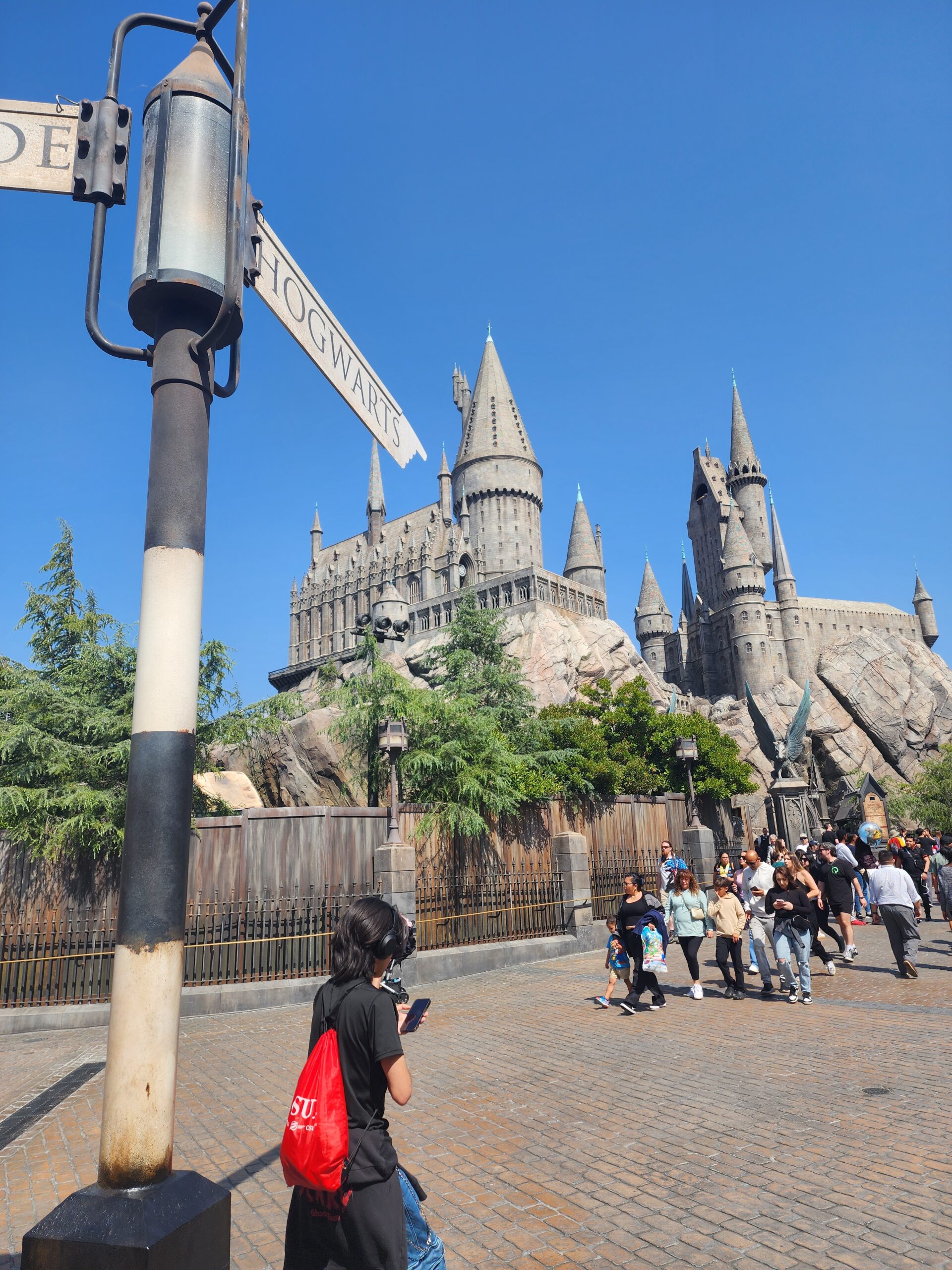Hogwarts Universal Hollywood vs Universal Orlando