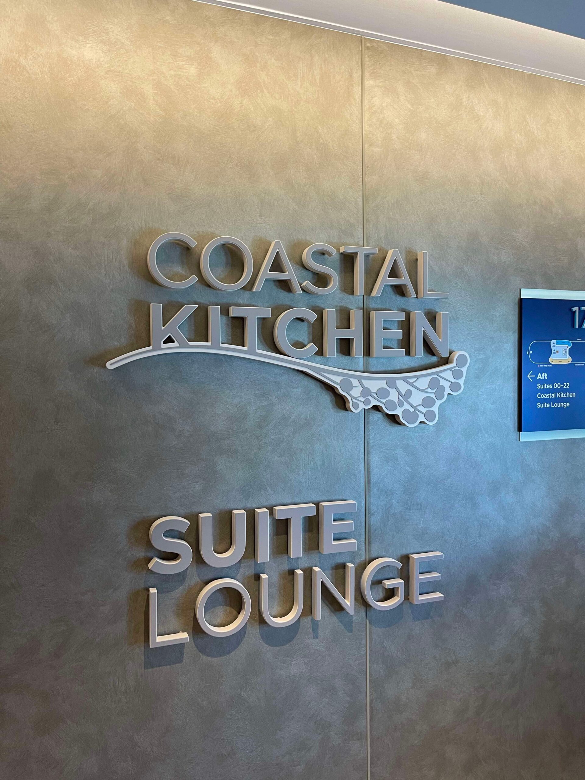 Dining onboard the Utopia of the Seas