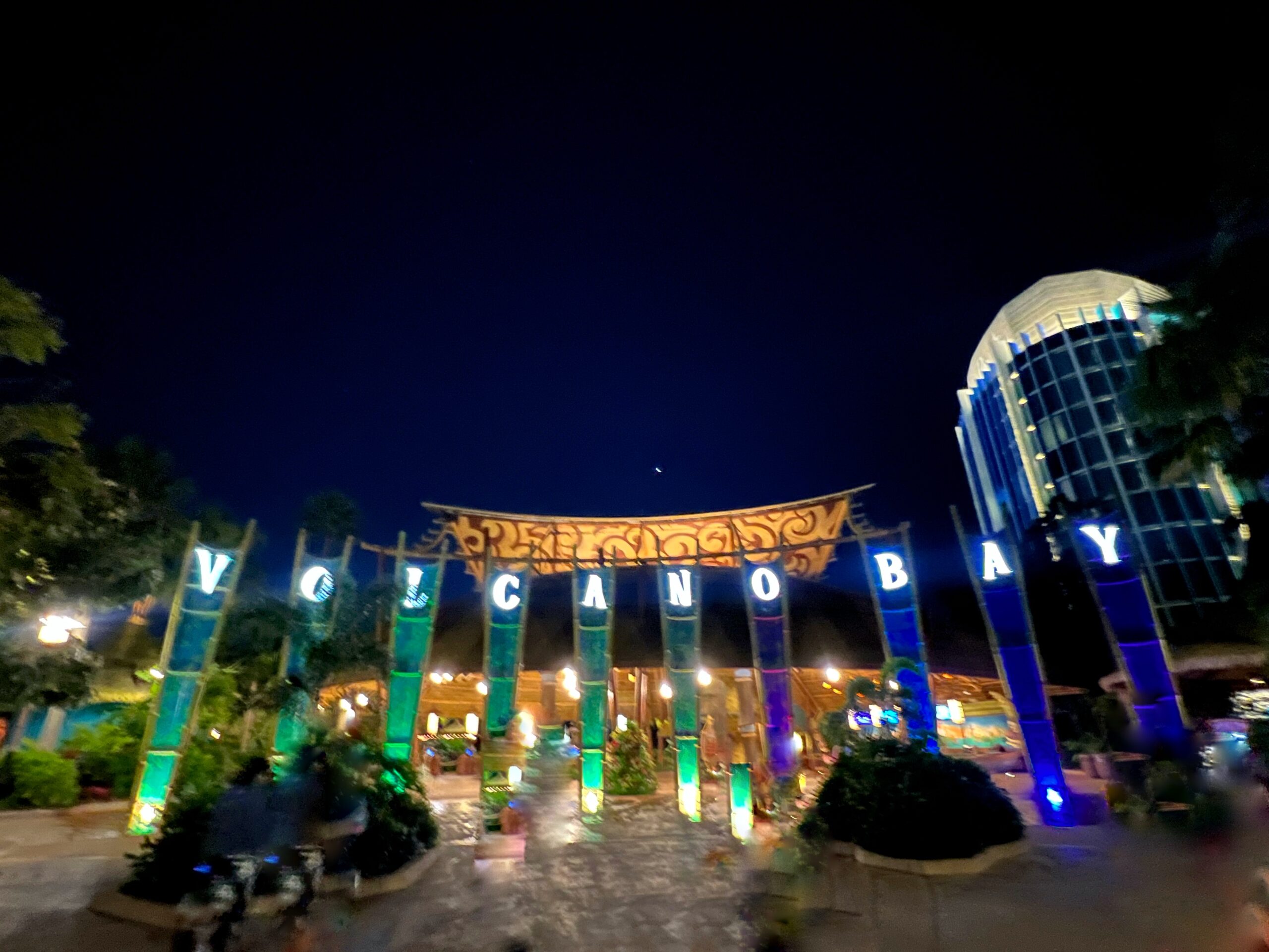 U-Preferred Travel Advisor Symposium Volcano Bay Closing Event