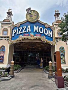 Pizza Moon