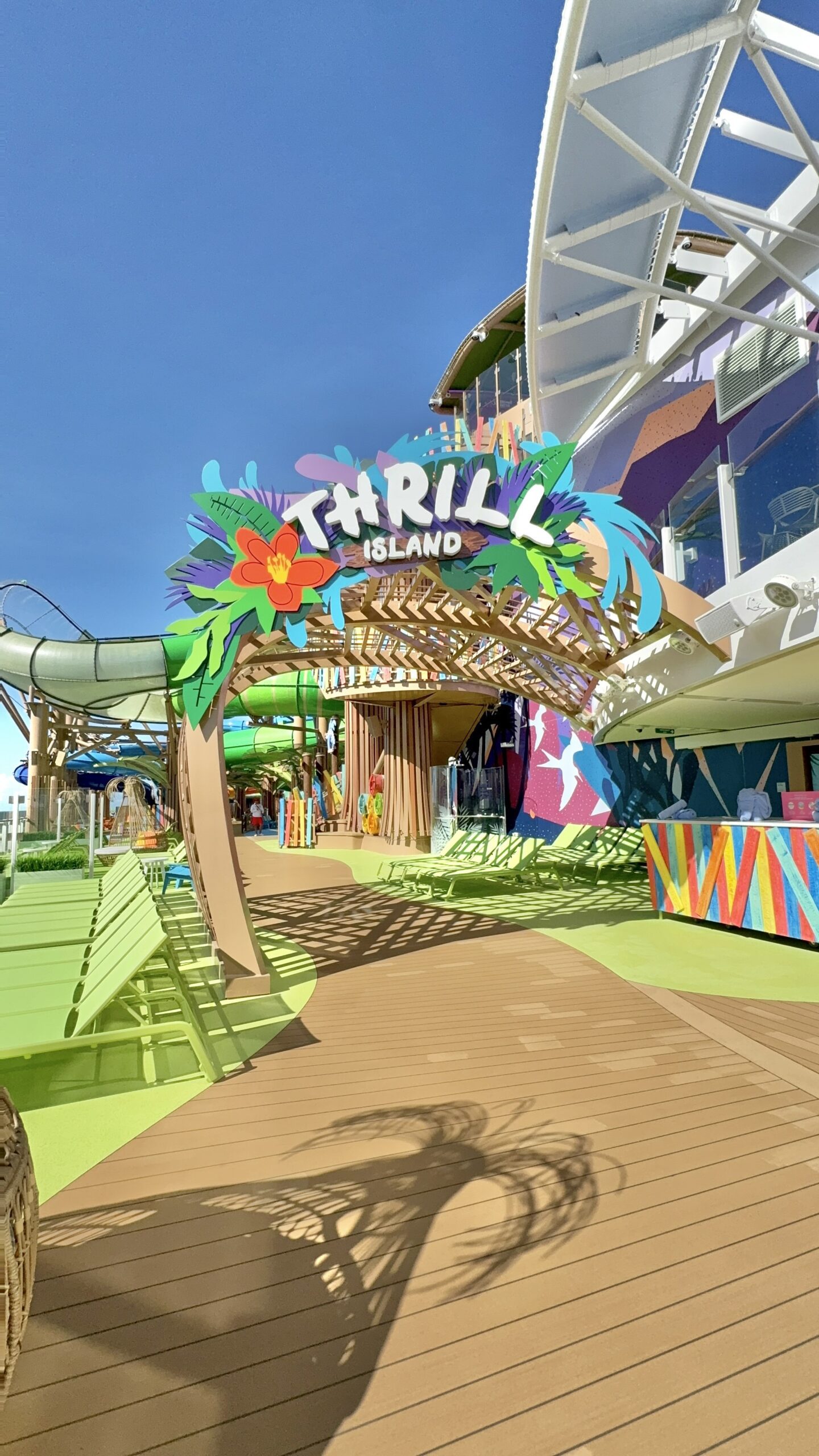 Disney Cruise Line vs Royal Caribbean: Which Cruise Is Right for You?