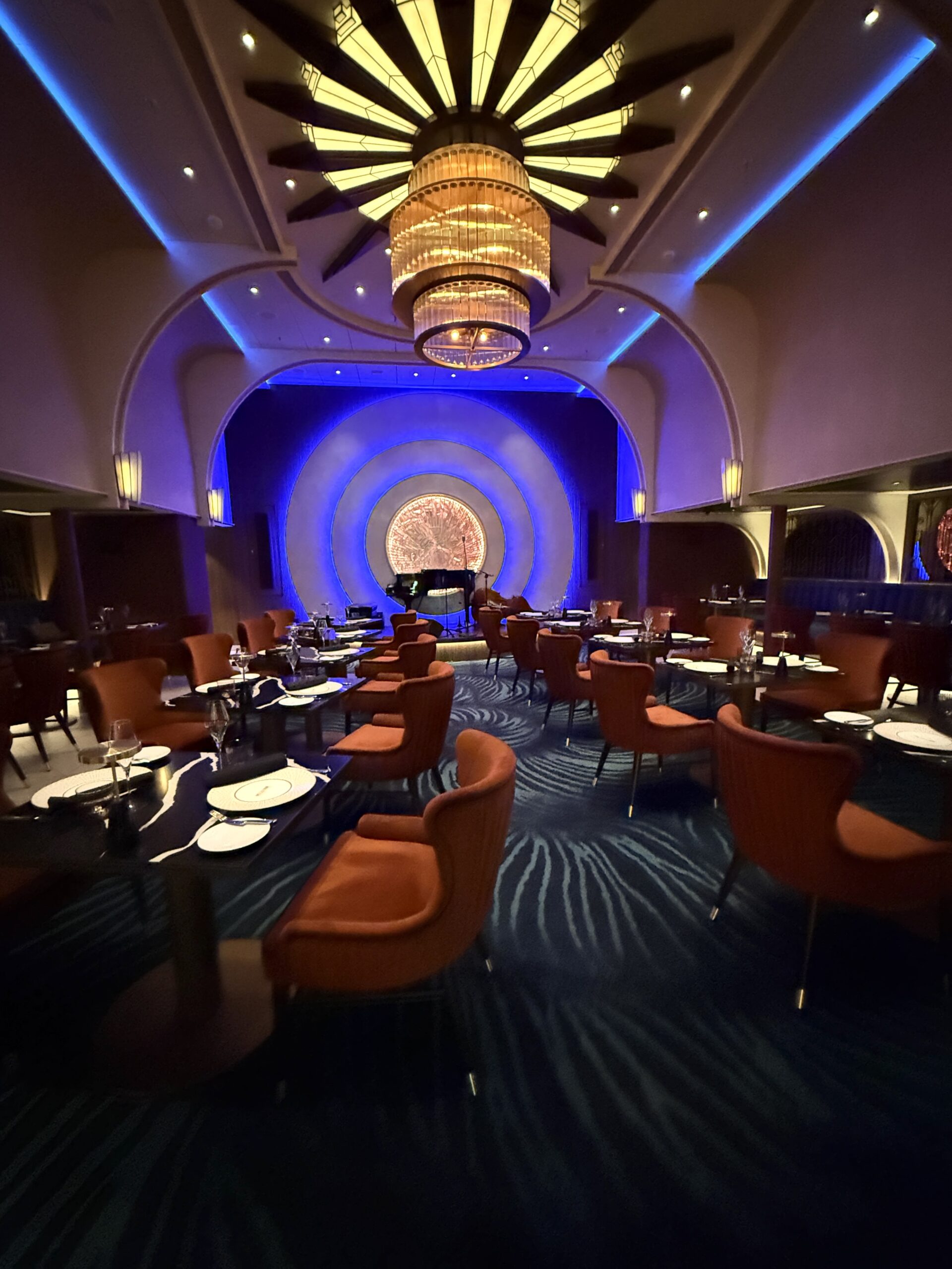 Star of the Seas vs. Icon of the Seas Lincoln Park Supper Club