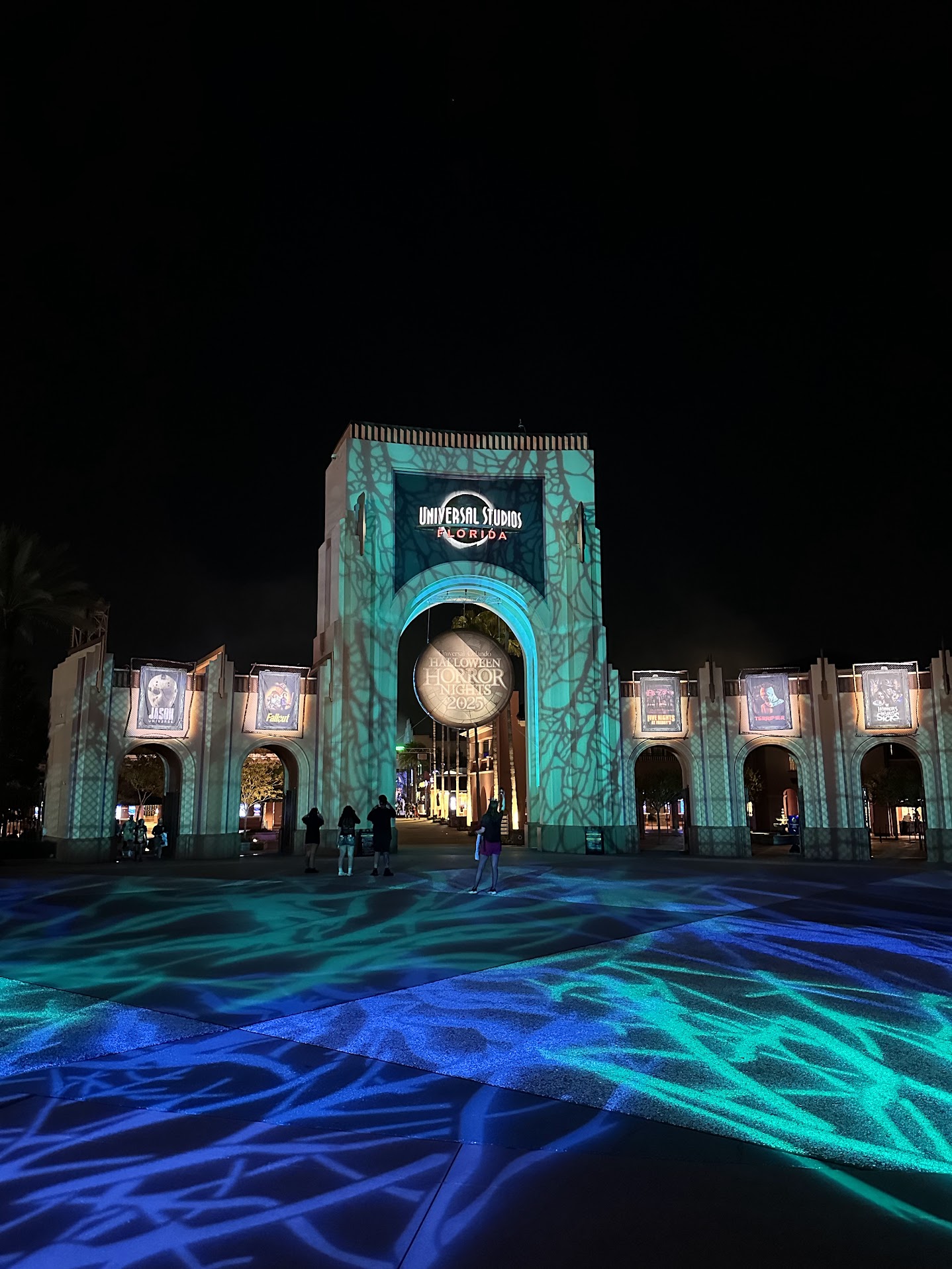 A First-Timer’s Guide: Why Halloween Horror Nights Is Absolutely Worth It