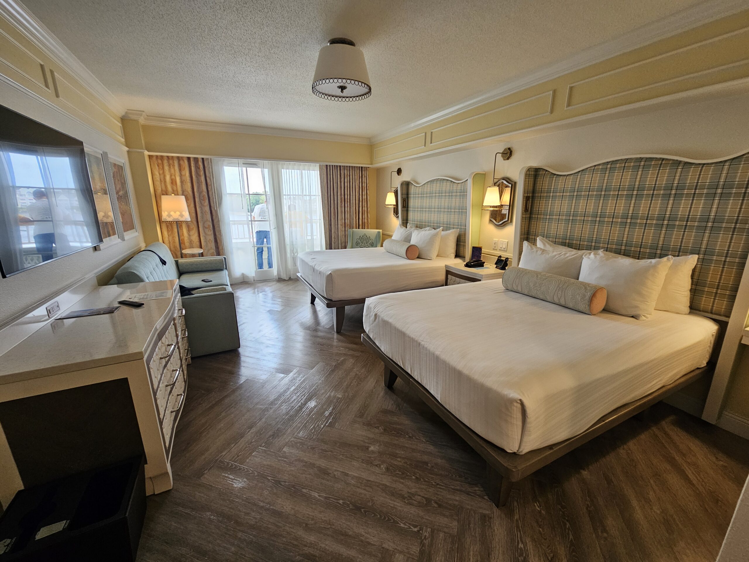 Why I Keep Booking Club Level at Disney’s Boardwalk Inn