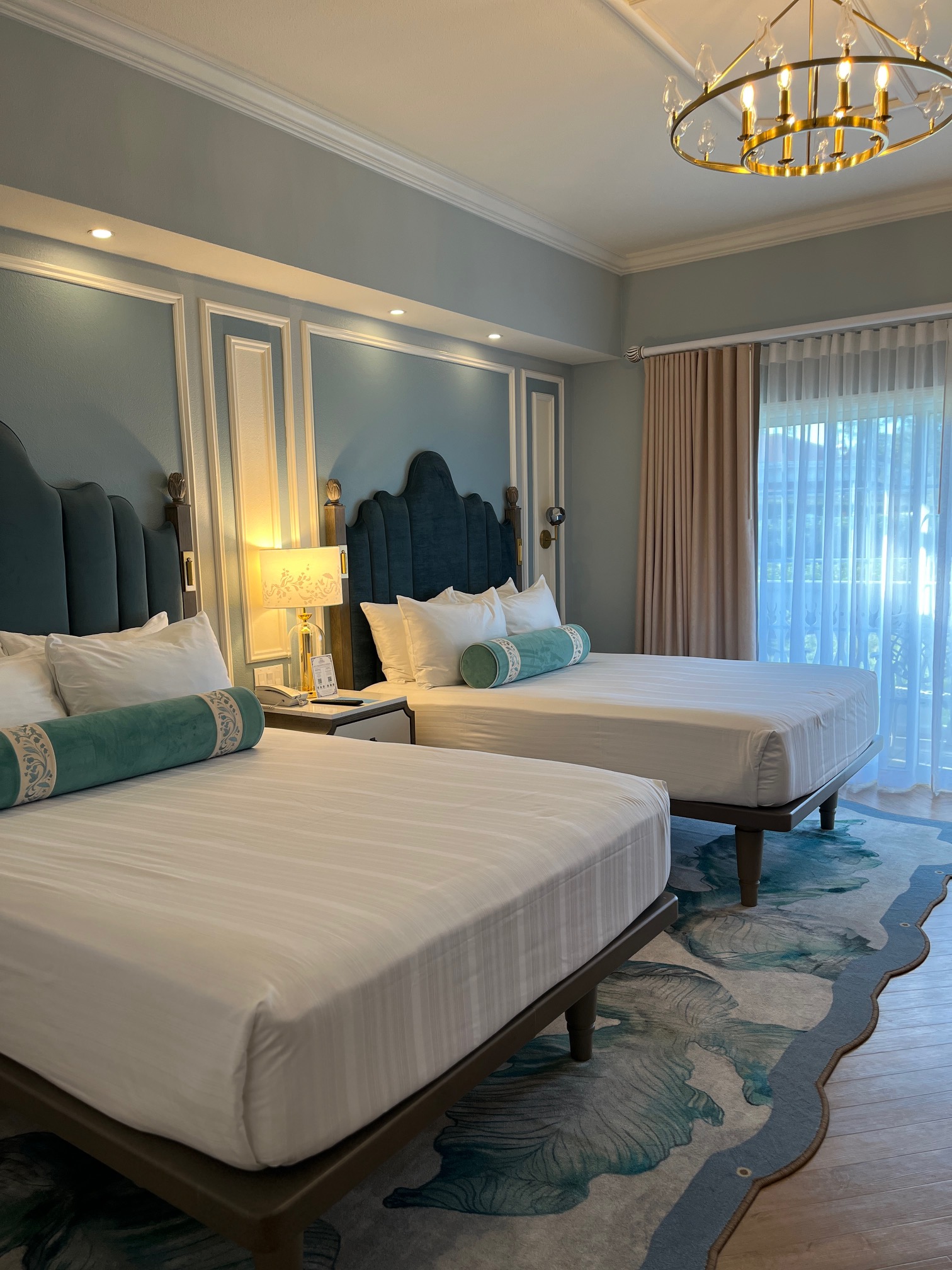 Grand Floridian room The 5 Best Walt Disney World Resorts for an Adult Getaway