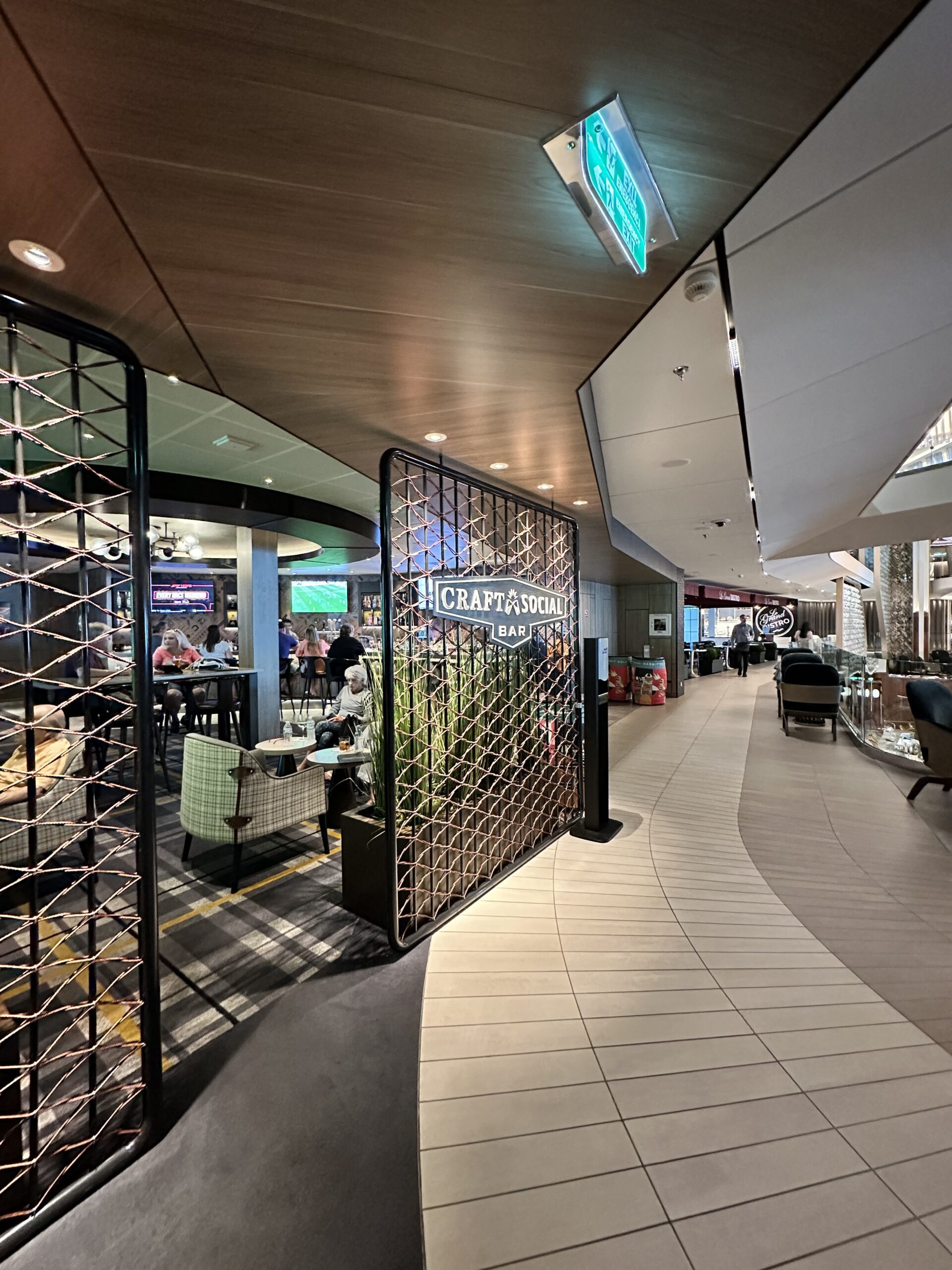 Craft social bar